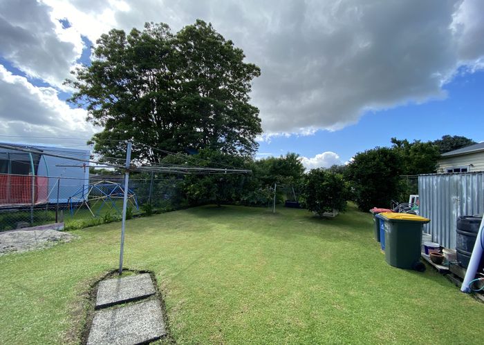  at 32 Nile Road, Kelston, Waitakere City, Auckland