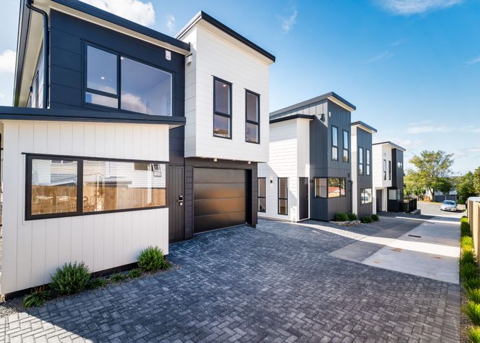  at 21D Crosby Road, West Harbour, Waitakere City, Auckland