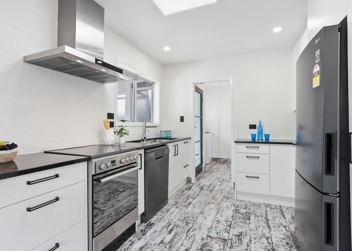  at 6 Burnham Road, Waitakere, Auckland
