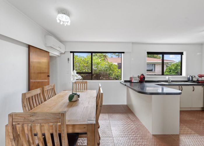  at 2/46 Woolfield Road, Papatoetoe, Auckland