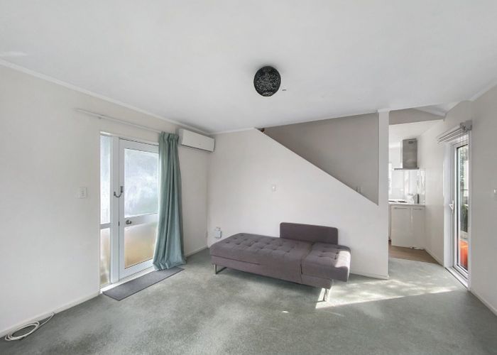 For rent 1/4 Thompson Road, Panmure, Auckland City, Auckland homes