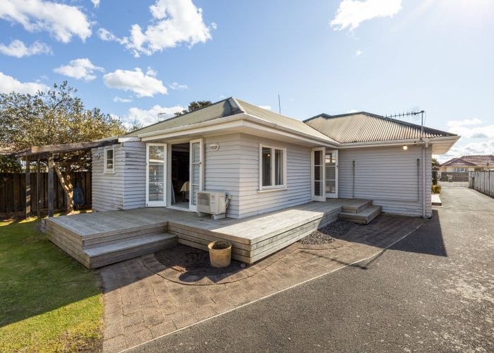  at 72 Enderley Avenue, Enderley, Hamilton