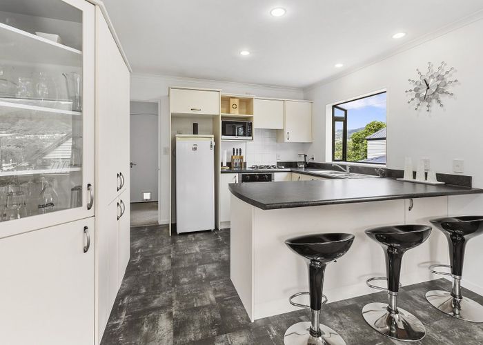  at 3/49 Ranui Terrace, Tawa, Wellington