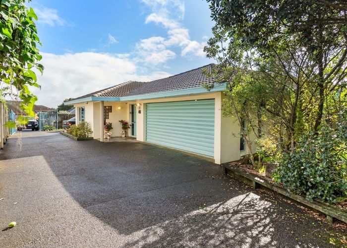  at 11 Mt Blanc Place, Northpark, Auckland