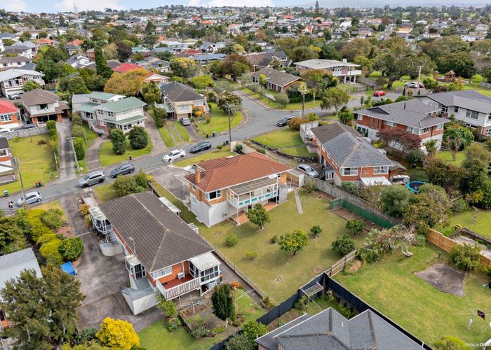  at 13 Currie Avenue, Hillsborough, Auckland City, Auckland
