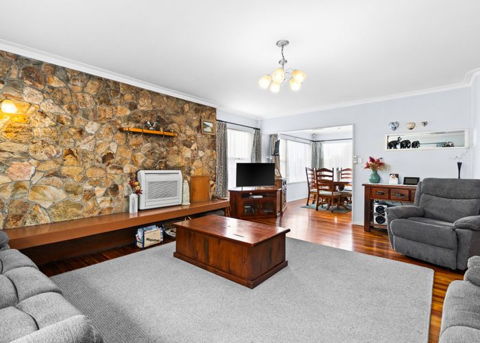  at 14 Magdalen Crescent, Pirimai, Napier