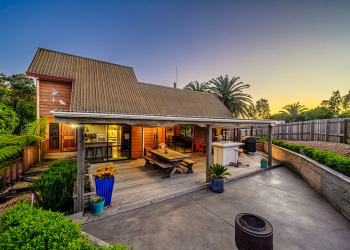  at 11 Redmount Place, Red Hill, Papakura