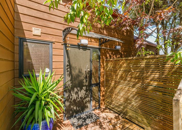  at 2/60 Centorian Drive, Windsor Park, Auckland