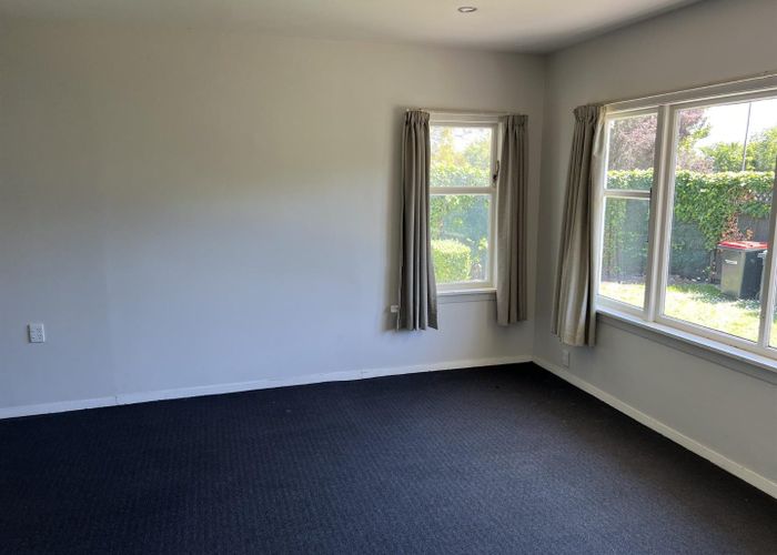  at 68 Memorial Avenue, Fendalton, Christchurch City, Canterbury