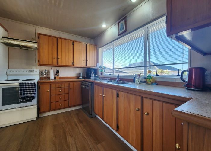  at 8B Mangarata Avenue, Papatoetoe, Manukau City, Auckland