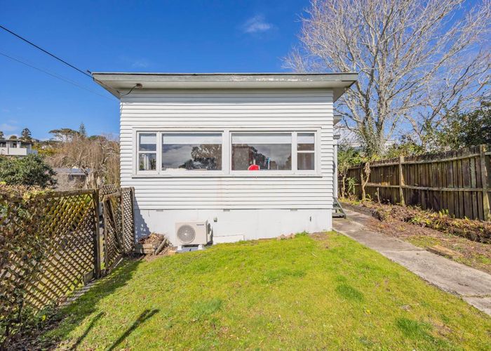  at 1/32 Ramsgate Terrace, Mairangi Bay, North Shore City, Auckland