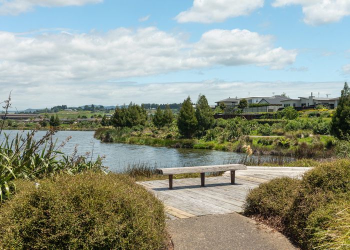  at 21 Lakeview Quay, Pyes Pa, Tauranga, Bay Of Plenty