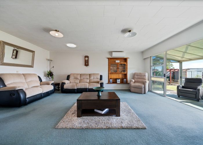  at 19 Bronte Place, Whalers Gate, New Plymouth