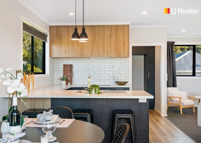 at 7A Athol Place, Ravensbourne, Dunedin