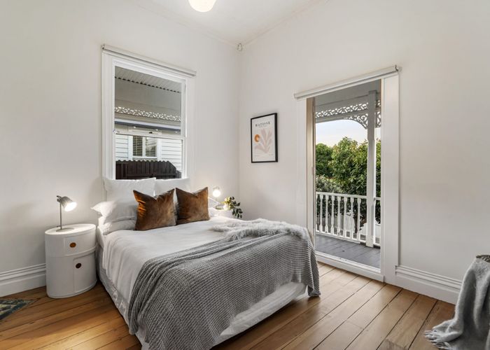  at 3 Reimers Avenue, Mount Eden, Auckland