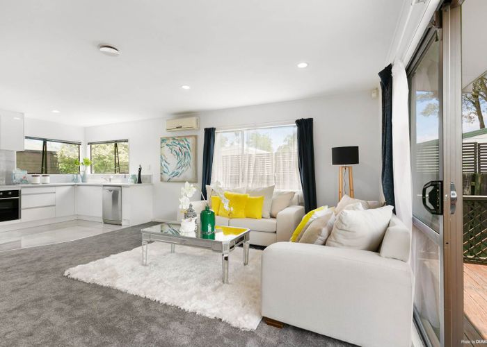 at 5/30 Avondale Road, Avondale, Auckland