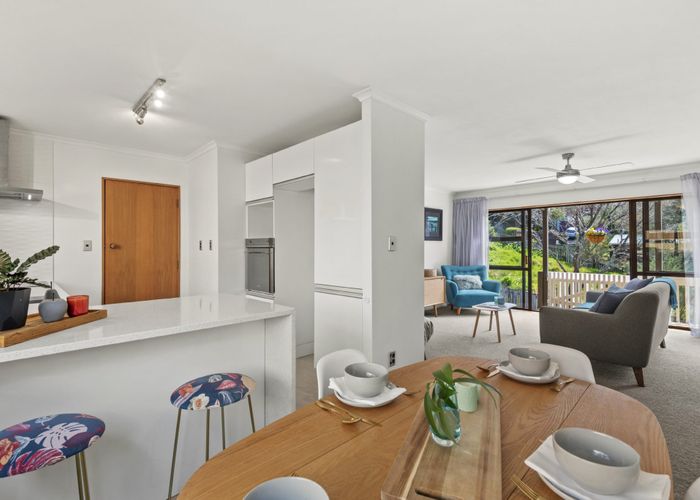  at 12/5 Waipa Street, Birkenhead, Auckland