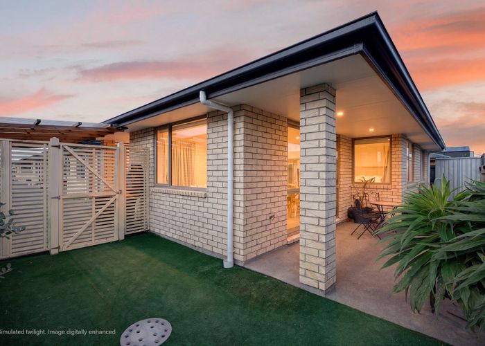  at 4/67 Marshland Road, Shirley, Christchurch