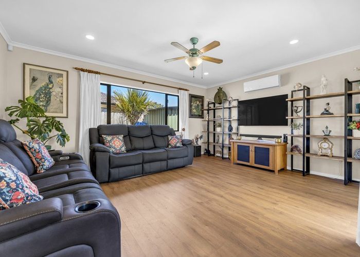  at 17 Macnean Drive, East Tamaki Heights, Manukau City, Auckland