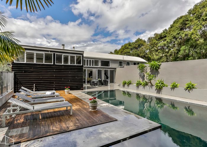  at 180 Forest Hill Road, Waiatarua, Auckland