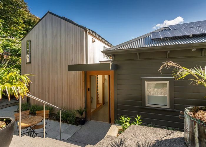  at 62 The Crescent, Roseneath, Wellington, Wellington