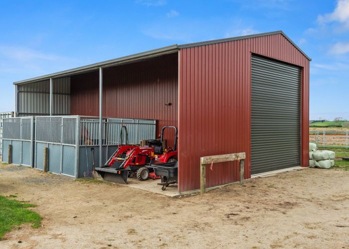  at 882 Collinson Street, Pirongia