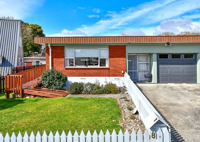  at 8a Ashdown Pl, Pahurehure, Papakura, Auckland
