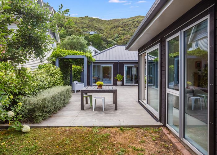  at 383 Muritai Road, Eastbourne, Lower Hutt