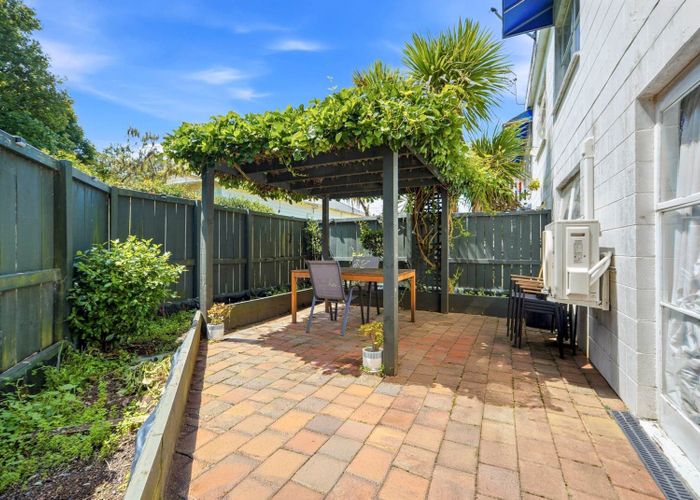  at 4/9 Armadale Road, Remuera, Auckland City, Auckland