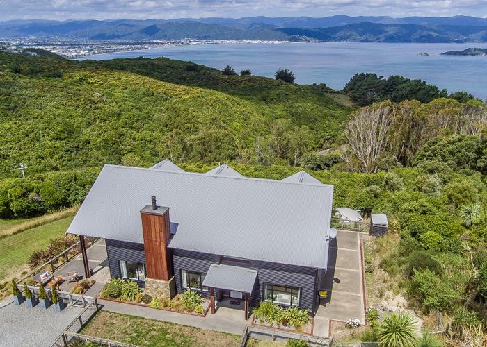  at 179 Glanmire Road, Newlands, Wellington