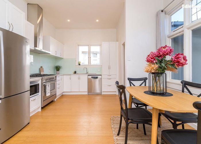  at 14 Pretoria Avenue, Saint Clair, Dunedin