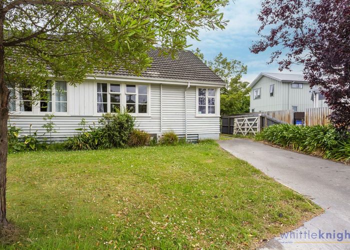  at 14 Karamu Street, Riccarton, Christchurch City, Canterbury