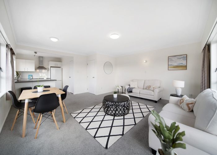  at 3 Maunu Road, Papatoetoe, Auckland