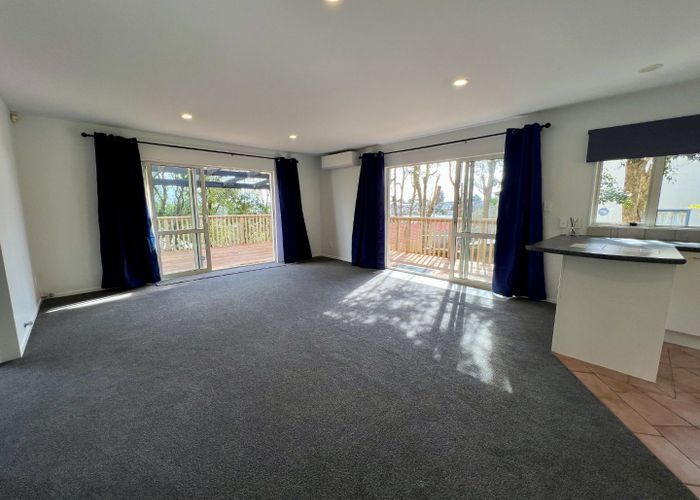  at 342a East Coast Road, Sunnynook, North Shore City, Auckland