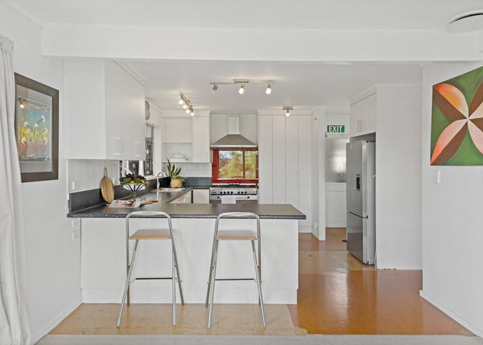  at 16 Marydale Drive, Mount Roskill, Auckland City, Auckland