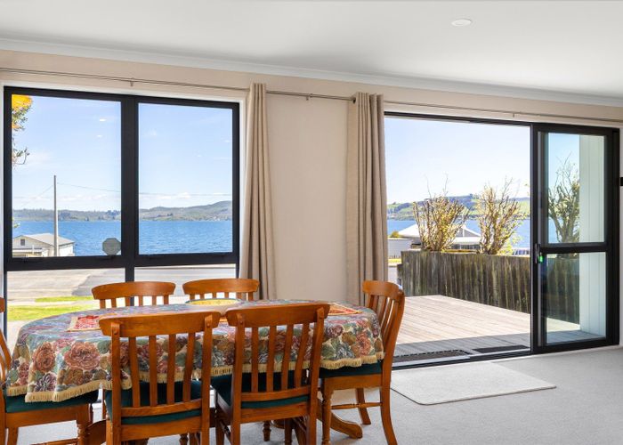  at 1/202 Lake Terrace, Waipahihi, Taupo, Waikato