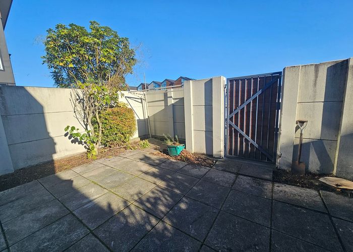  at 140J Sherborne Street, St. Albans, Christchurch City, Canterbury