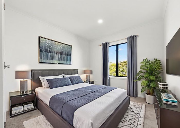  at 68/1 Ambrico Place, New Lynn, Waitakere City, Auckland