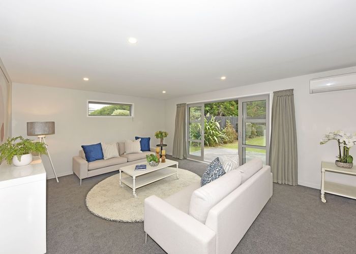  at 27 Robert Duncan Road, Belfast, Christchurch