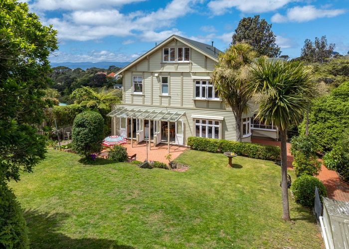  at 8 The Rigi and 2 Governor Road, Northland, Wellington, Wellington