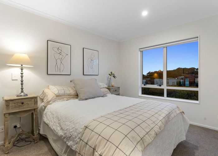  at 1 Mahinga Lane, Massey, Waitakere City, Auckland