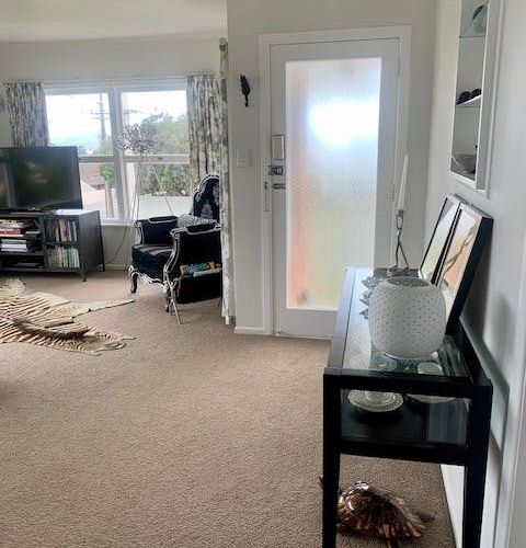  at 2/96 East Coast Road, Forrest Hill, Auckland