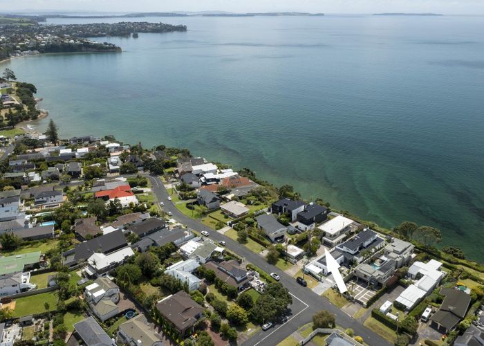  at 119 Churchill Road, Rothesay Bay, Auckland