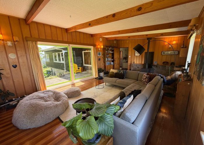  at 274 Scenic Drive, Titirangi, Waitakere City, Auckland