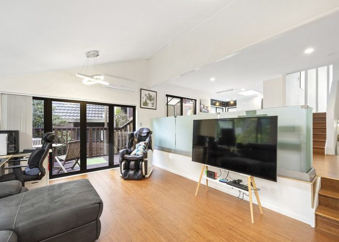  at 4/82 Bassett Road, Remuera, Auckland City, Auckland