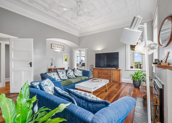  at 17 Bank Street, Mount Eden, Auckland