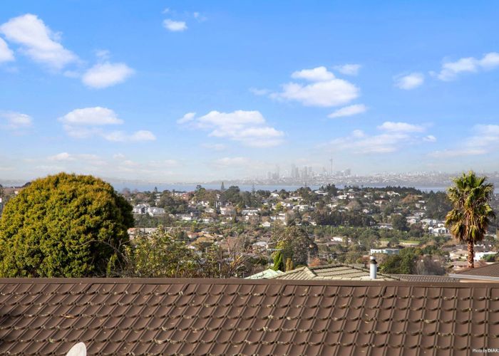  at 16 Lanham Lane, Massey, Waitakere City, Auckland