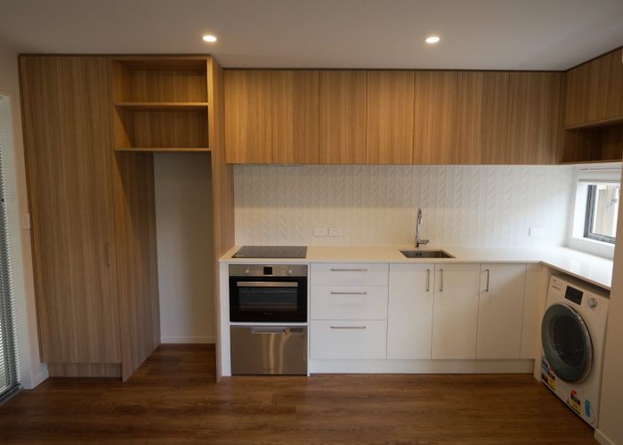  at 2/43 Churton Crescent, Taita, Lower Hutt