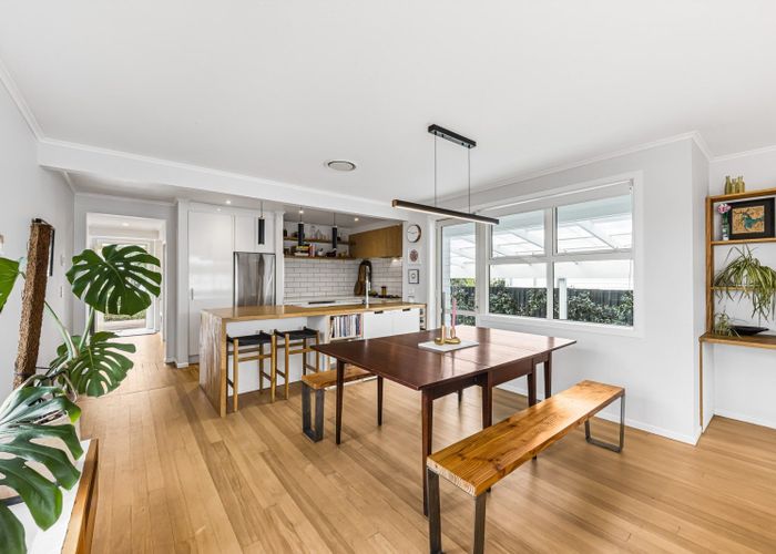  at 6 Esmeralda Ave, Avondale, Auckland City, Auckland