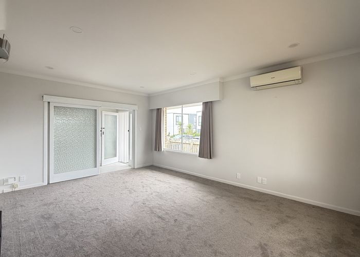  at 186 Rangatira Road, Beach Haven, Auckland